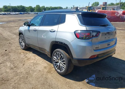 2022 Jeep Compass Limited 4X4 из США, поврежденный, VIN 3C4NJDCB3NT153263